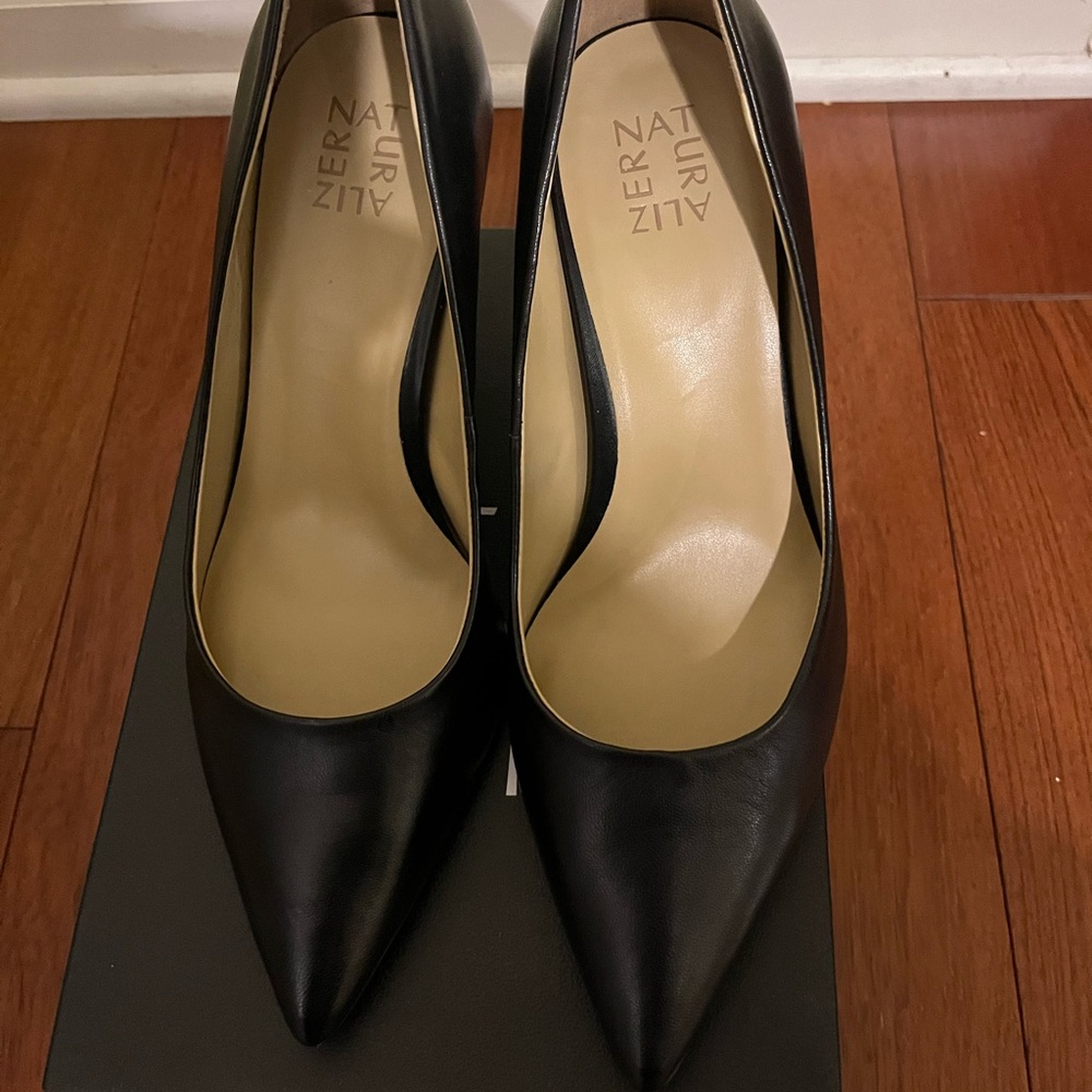 Wide width classic black leather pumps